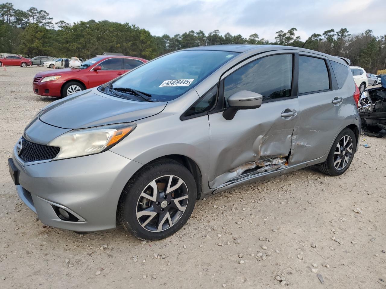 2015 Nissan Versa - Image 1
