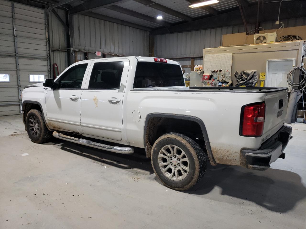 2014 GMC Sierra - Image 2