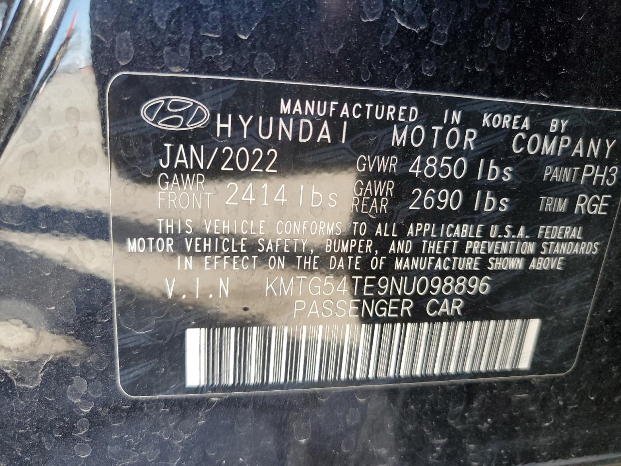 2022 Genesis G70 - Image 12