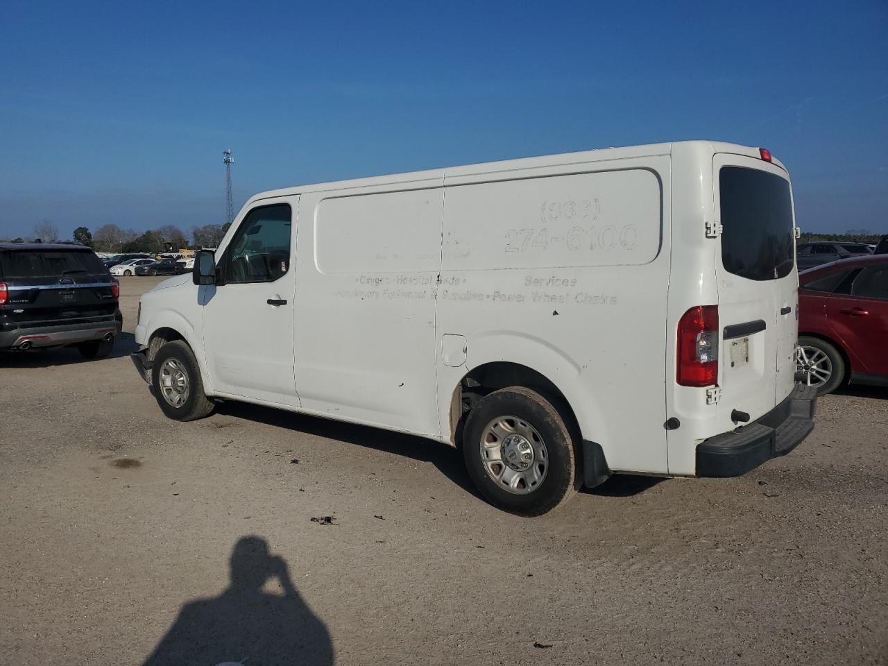 2013 Nissan NV - Image 2