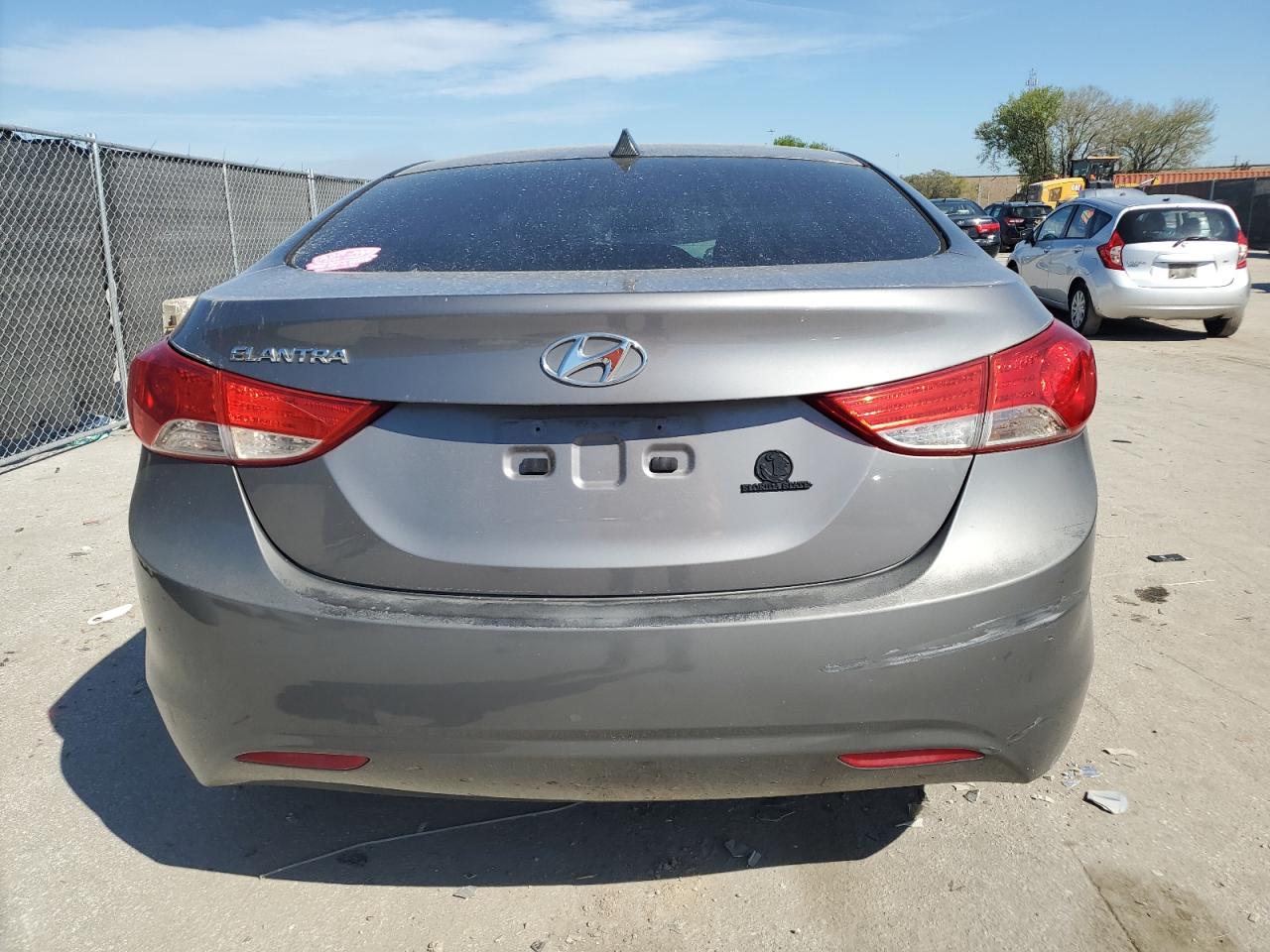 2011 Hyundai Elantra - Image 6