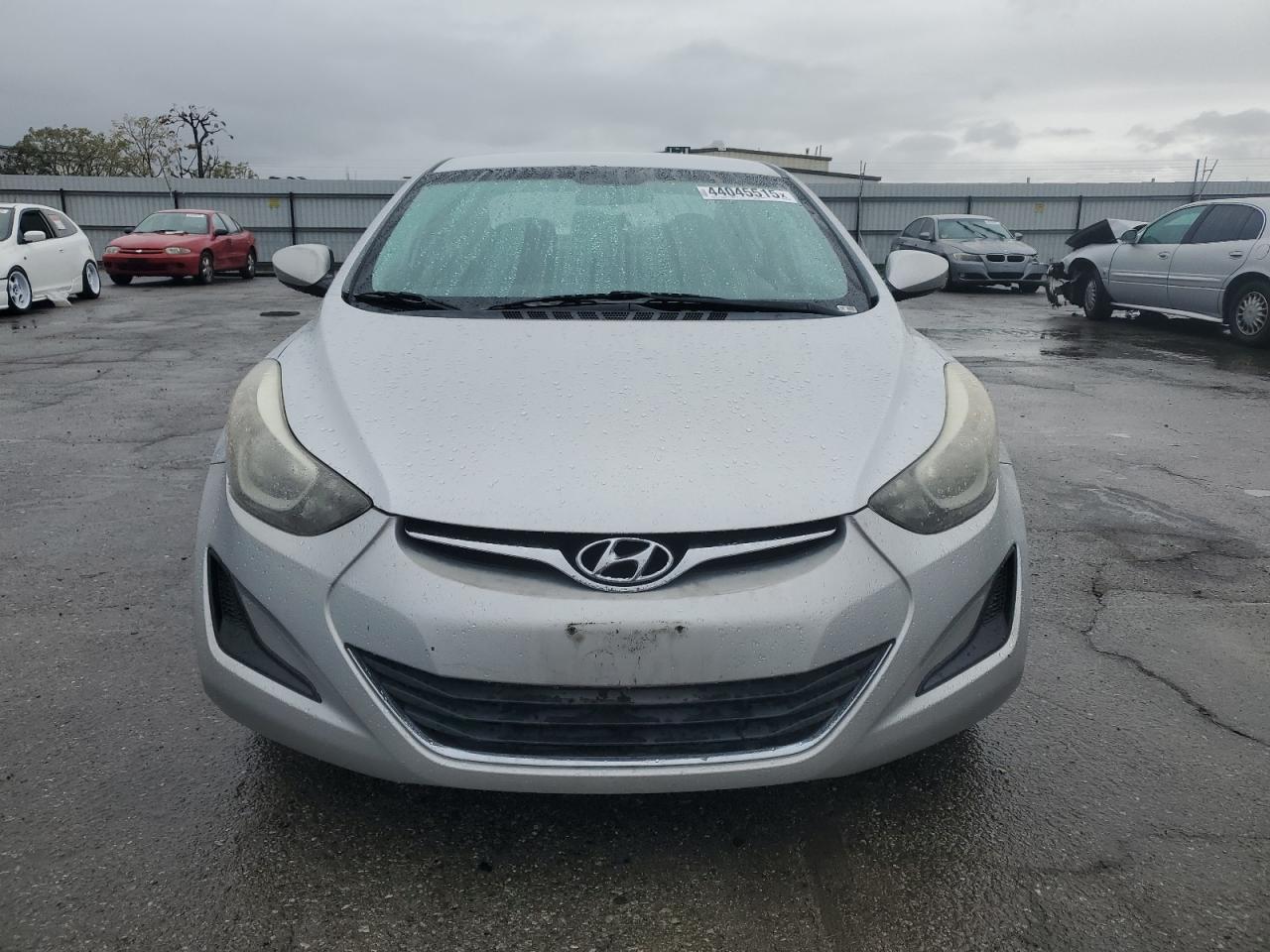 2016 Hyundai Elantra - Image 5