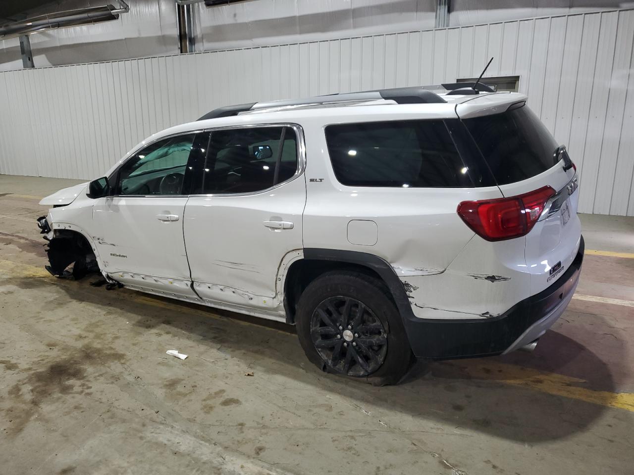 2018 GMC Acadia - Image 2