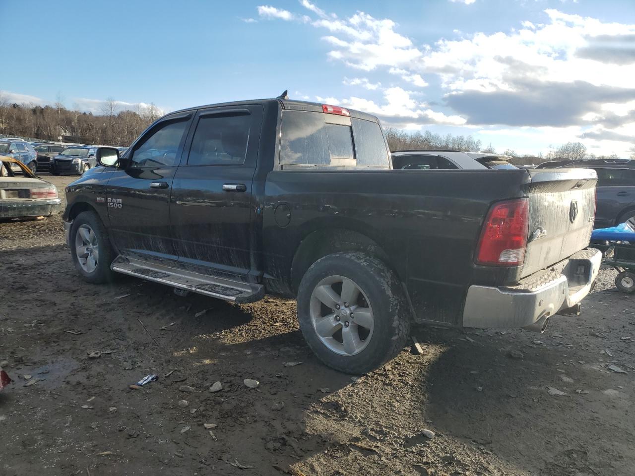 2014 RAM 1500 - Image 2