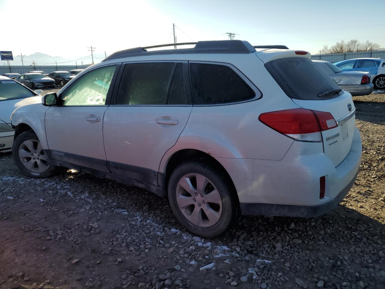 2010 Subaru Outback - Image 2