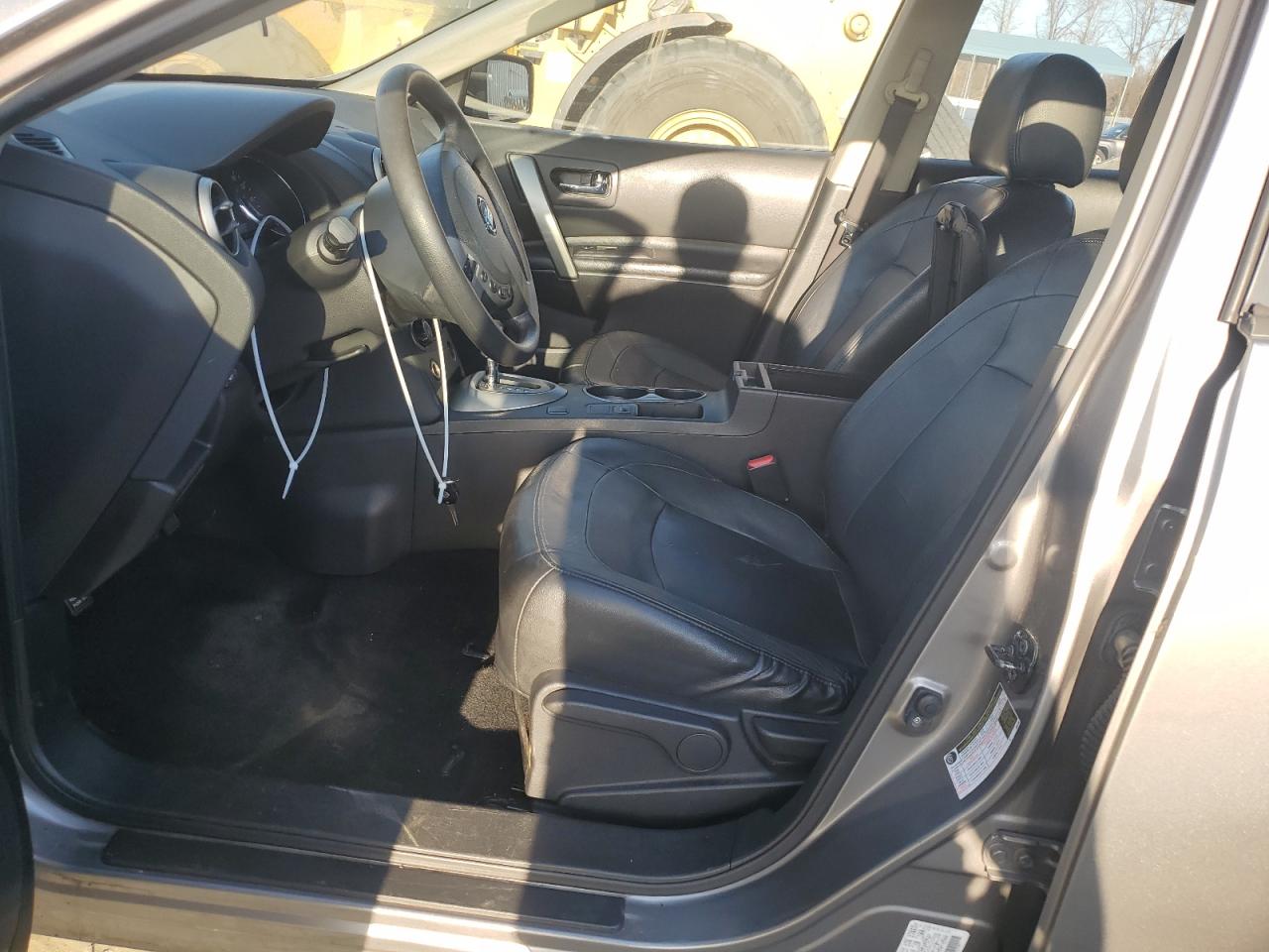 2014 Nissan Rogue - Image 7