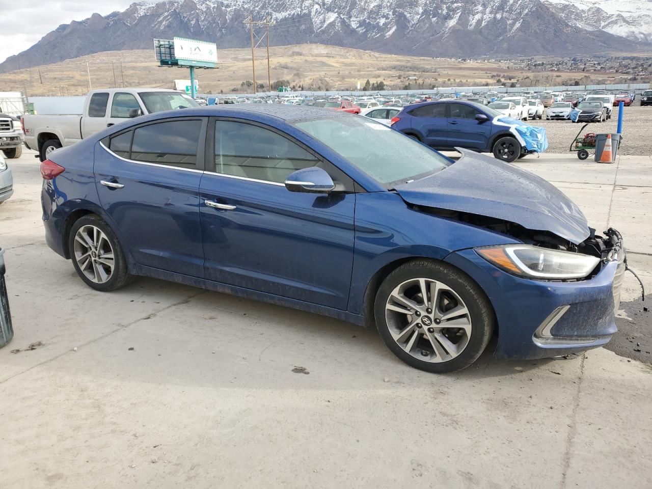 2017 Hyundai Elantra - Image 4