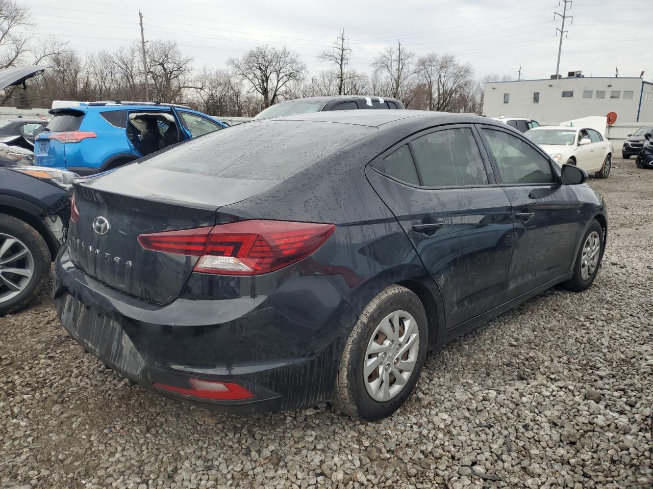 2019 Hyundai Elantra - Image 3