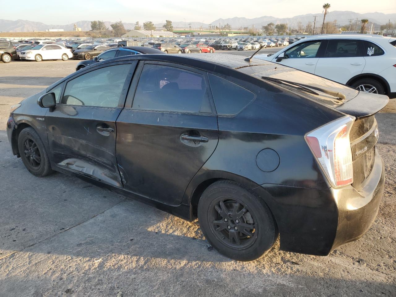 2015 Toyota Prius - Image 2
