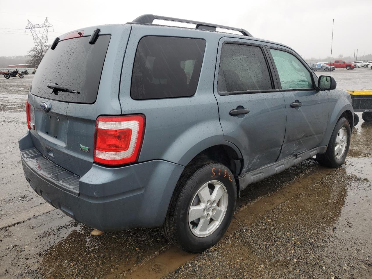 2010 Ford Escape - Image 3