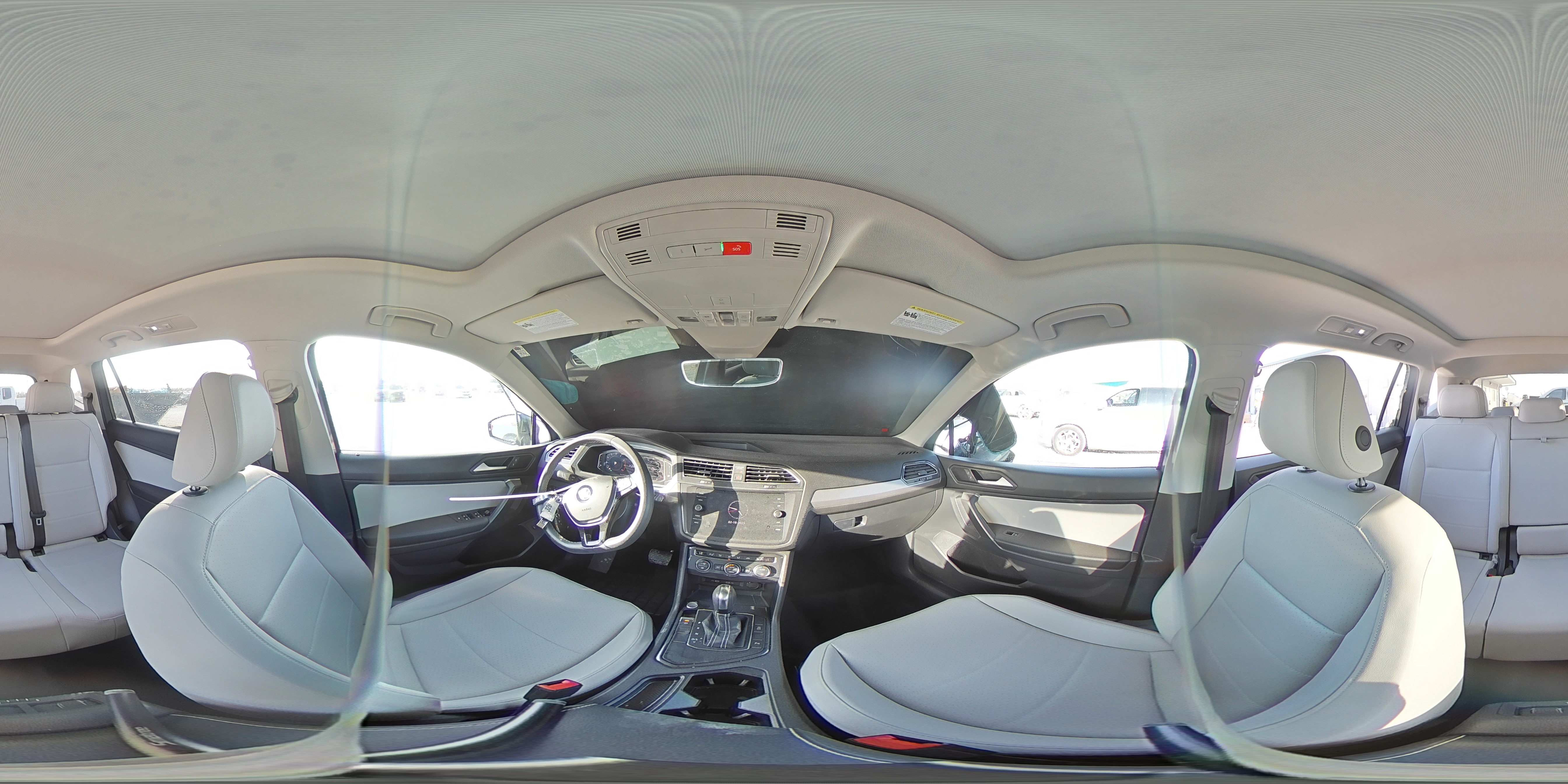 2021 Volkswagen Tiguan - Image 15