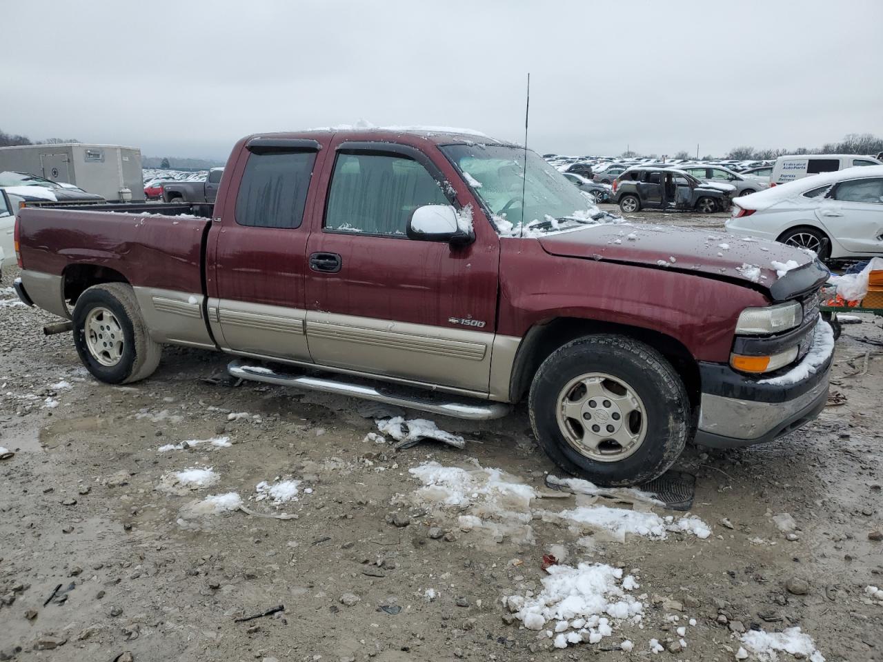 2000 Chevrolet Silverado - Image 4
