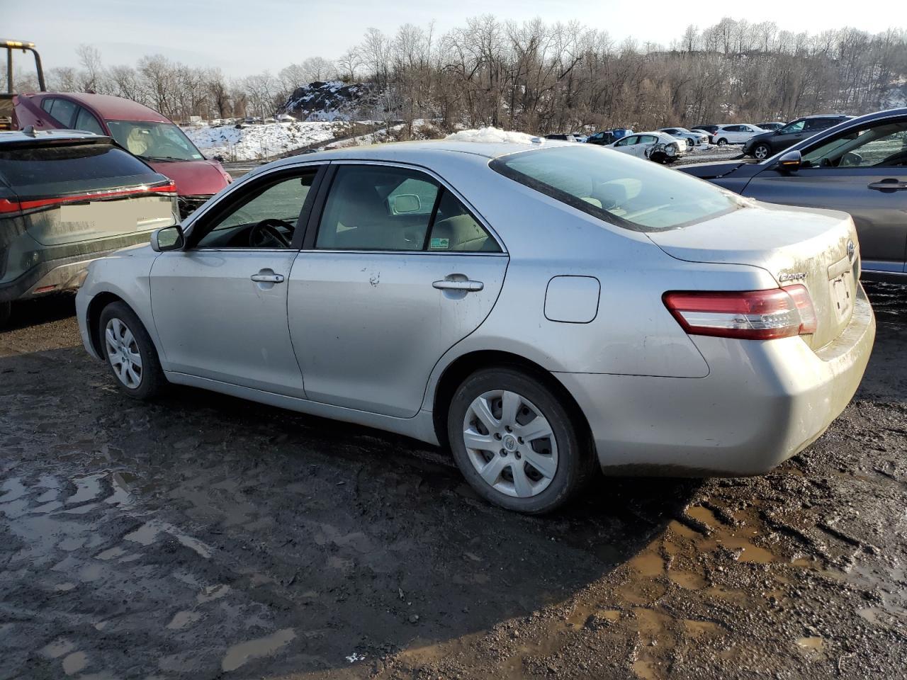 2010 Toyota Camry - Image 2