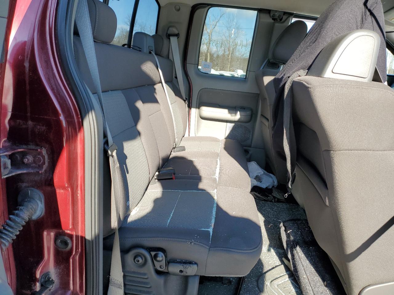 2005 Ford F-150 - Image 10