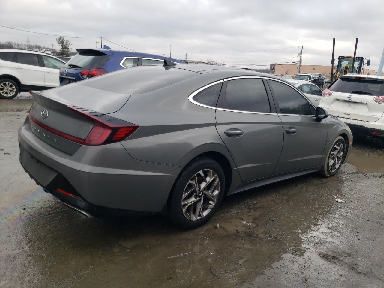 2022 Hyundai Sonata - Image 3