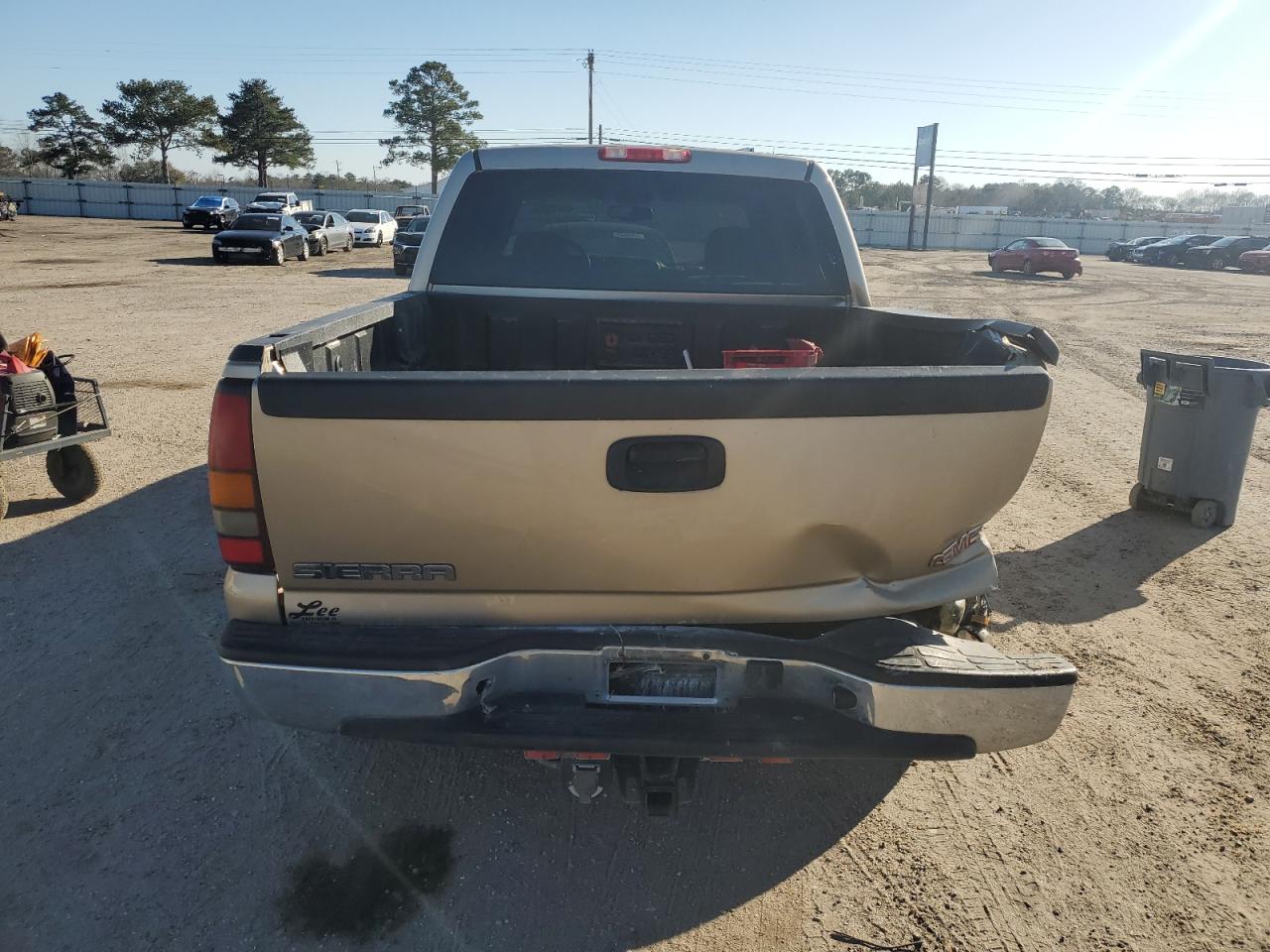2005 GMC Sierra - Image 6