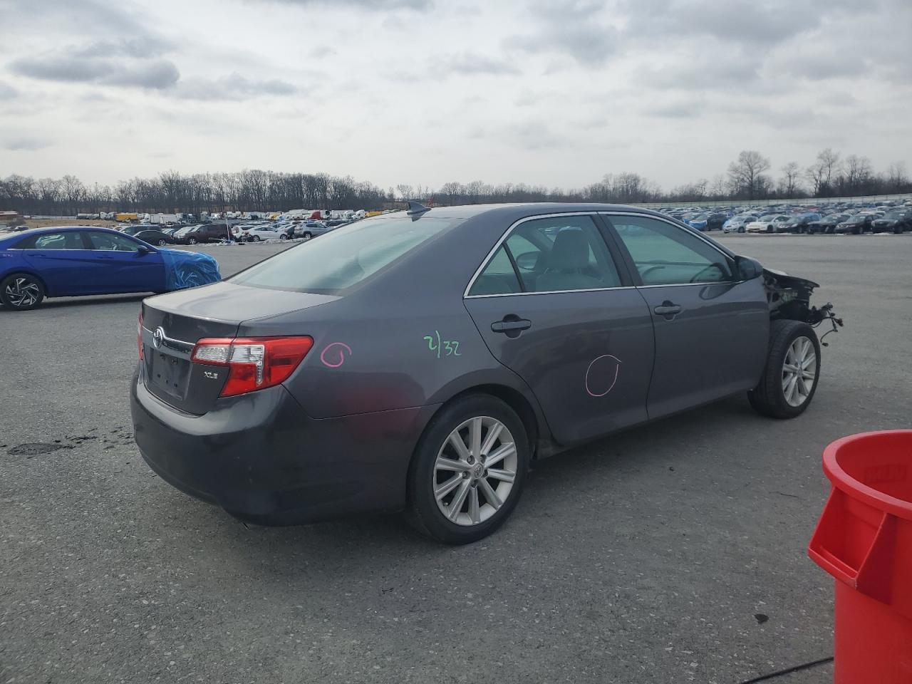 2014 Toyota Camry - Image 3