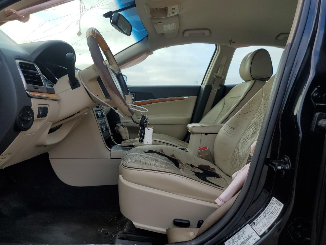 2012 Lincoln MKZ - Image 7