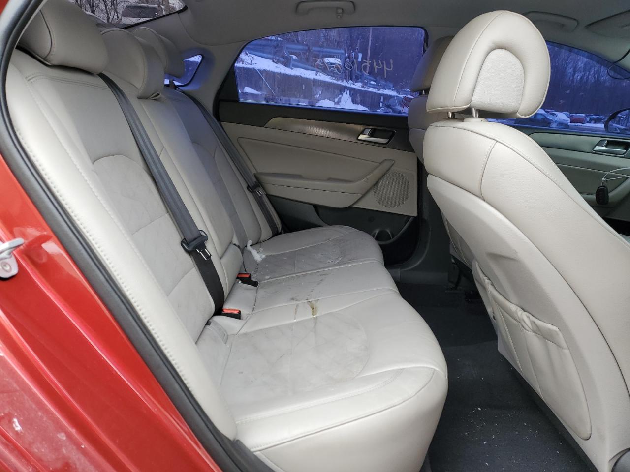 2016 Hyundai Sonata - Image 10