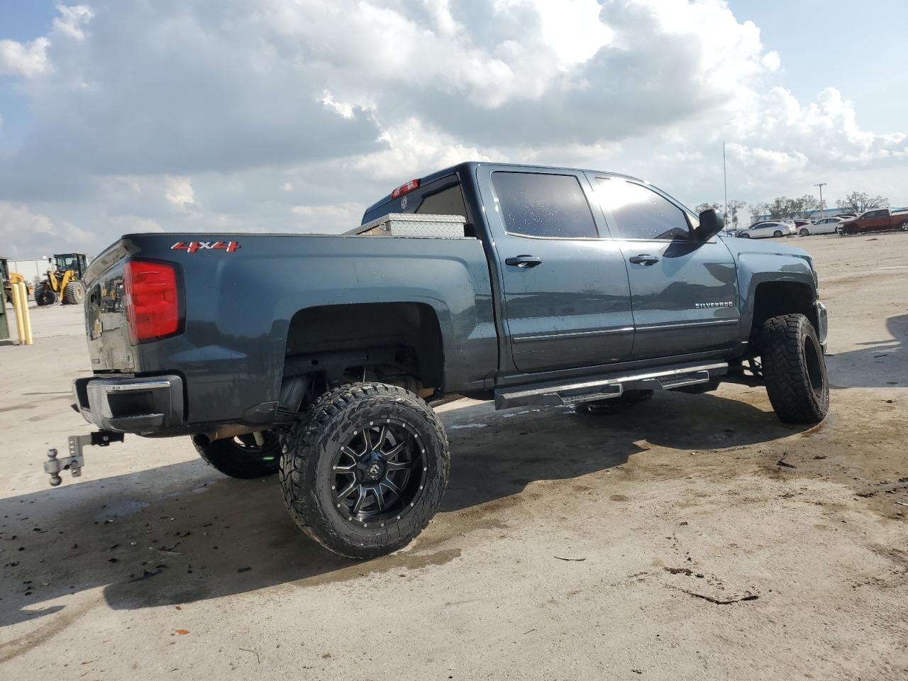 2018 Chevrolet Silverado - Image 3