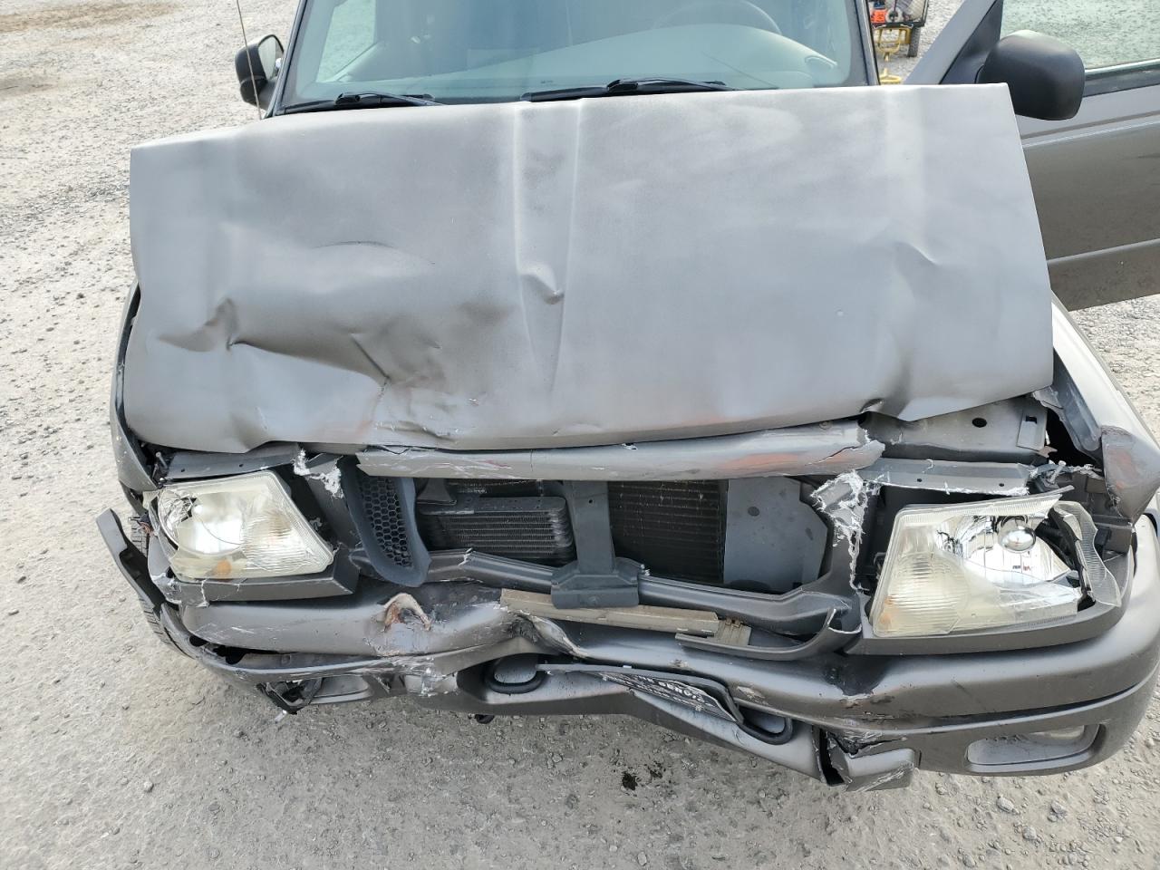 2004 Ford Ranger - Image 12