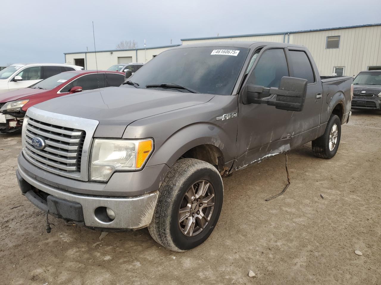 2012 Ford F150 Supercrew продається в Kansas City, KS - Side
