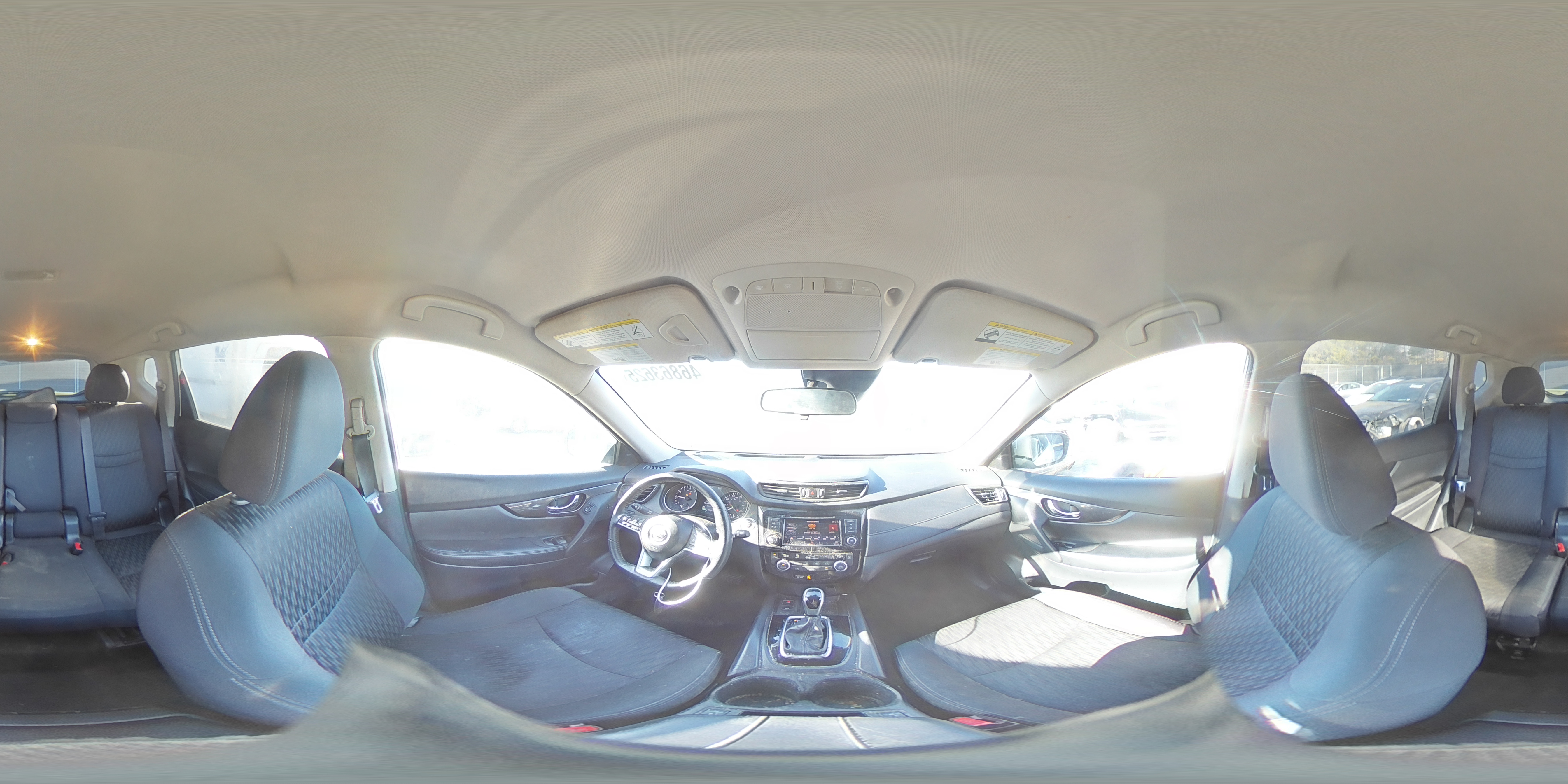 2019 Nissan Rogue - Image 14
