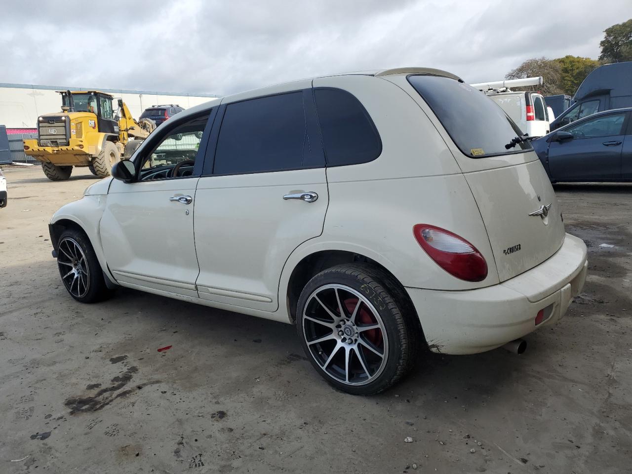 2007 Chrysler PT Cruiser - Image 2