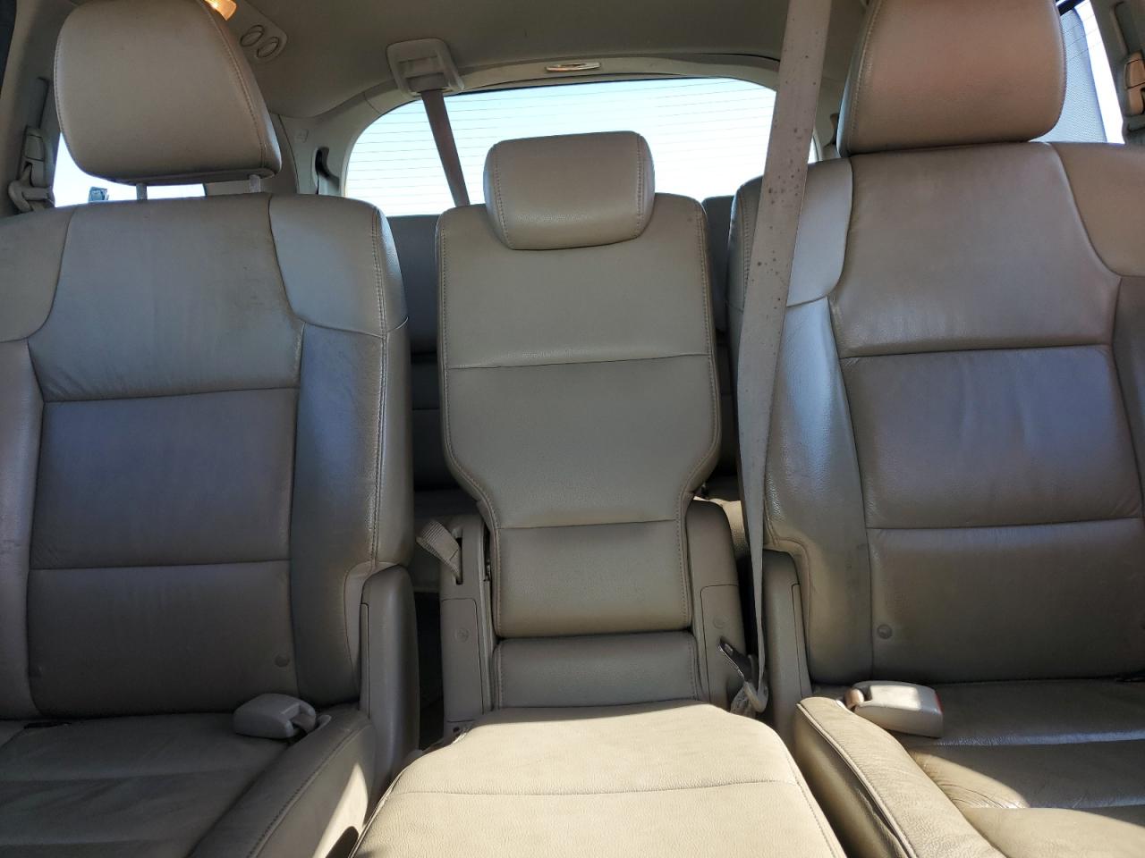 2012 Honda Odyssey - Image 10