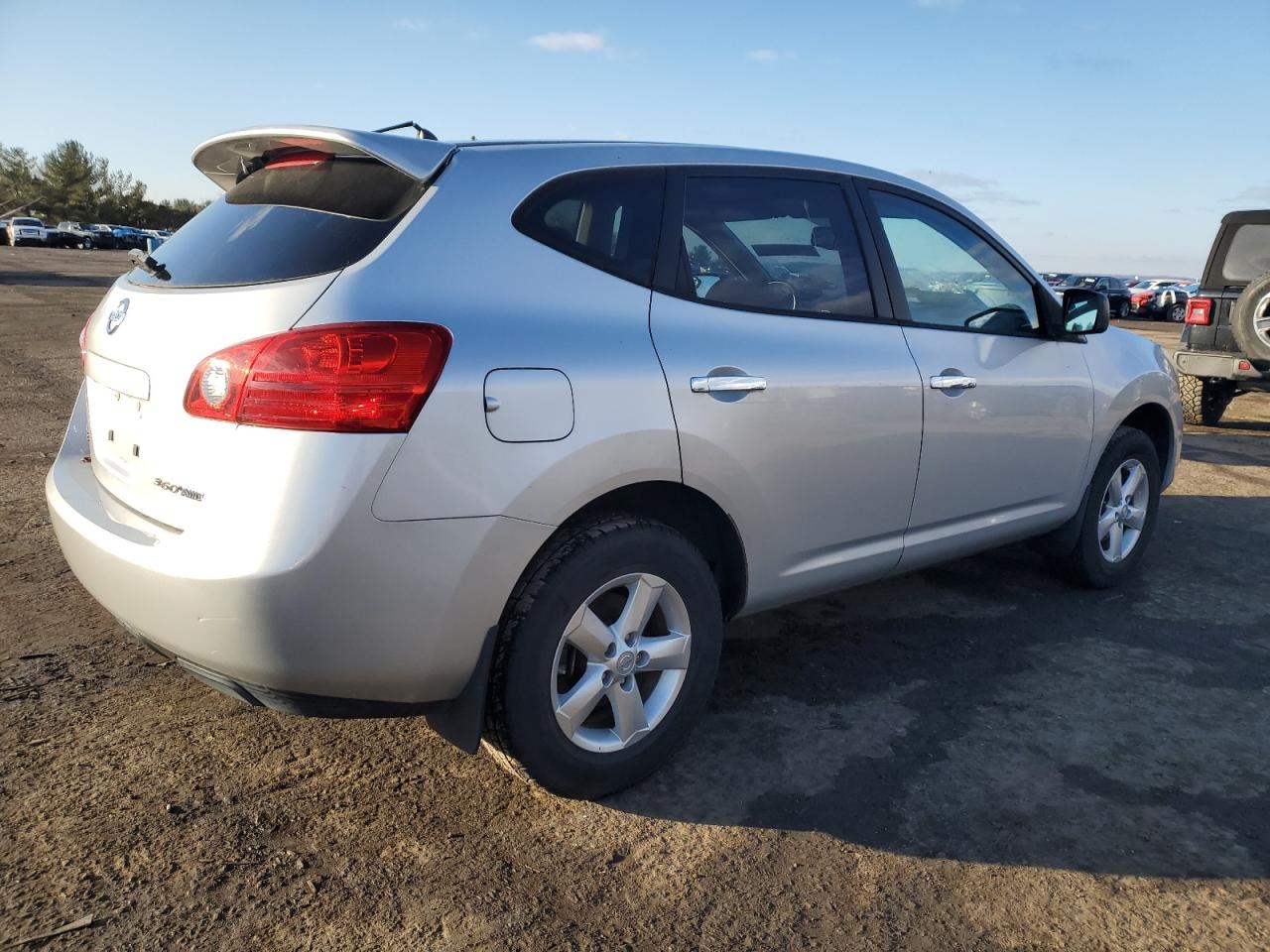 2010 Nissan Rogue - Image 3