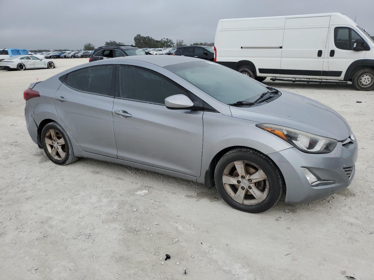 2015 Hyundai Elantra - Image 4