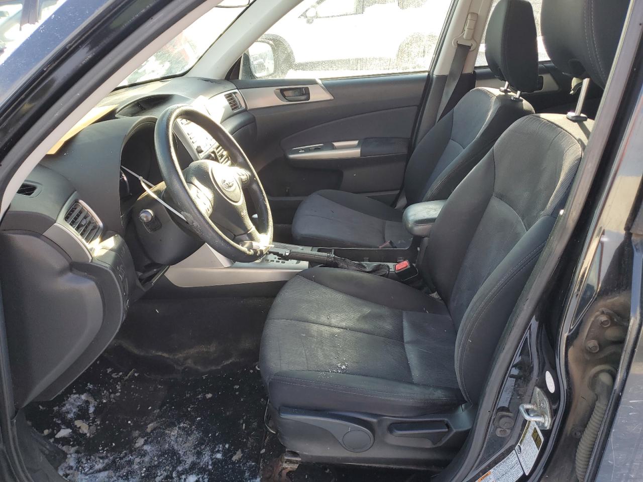 2010 Subaru Forester - Image 7