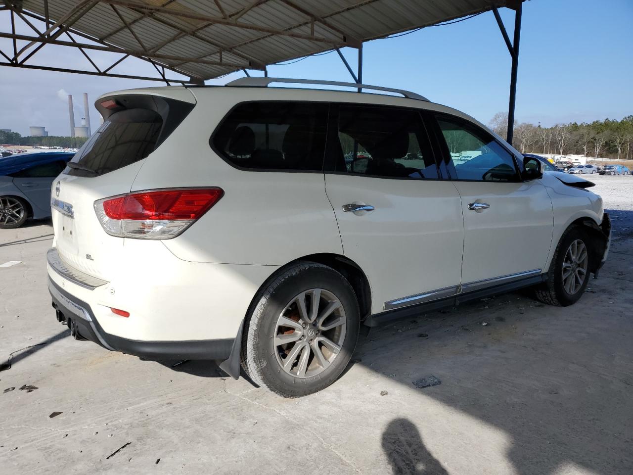 2015 Nissan Pathfinder - Image 3
