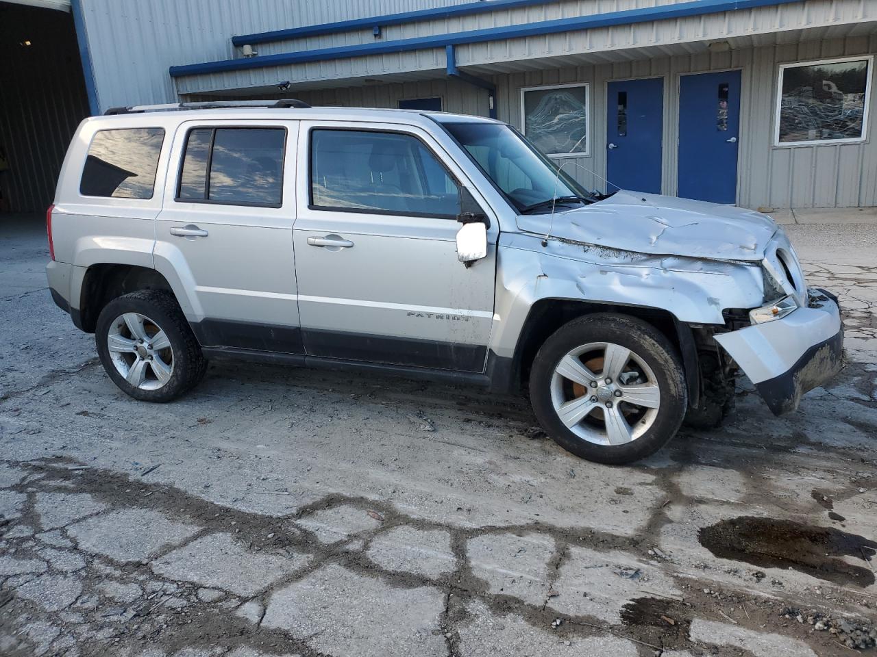 2012 Jeep Liberty (Patriot) - Image 4