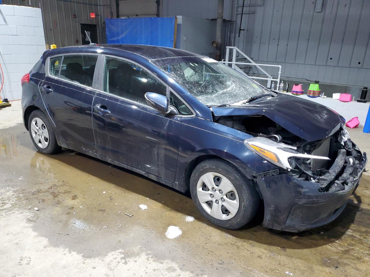 2017 Kia Forte - Image 4