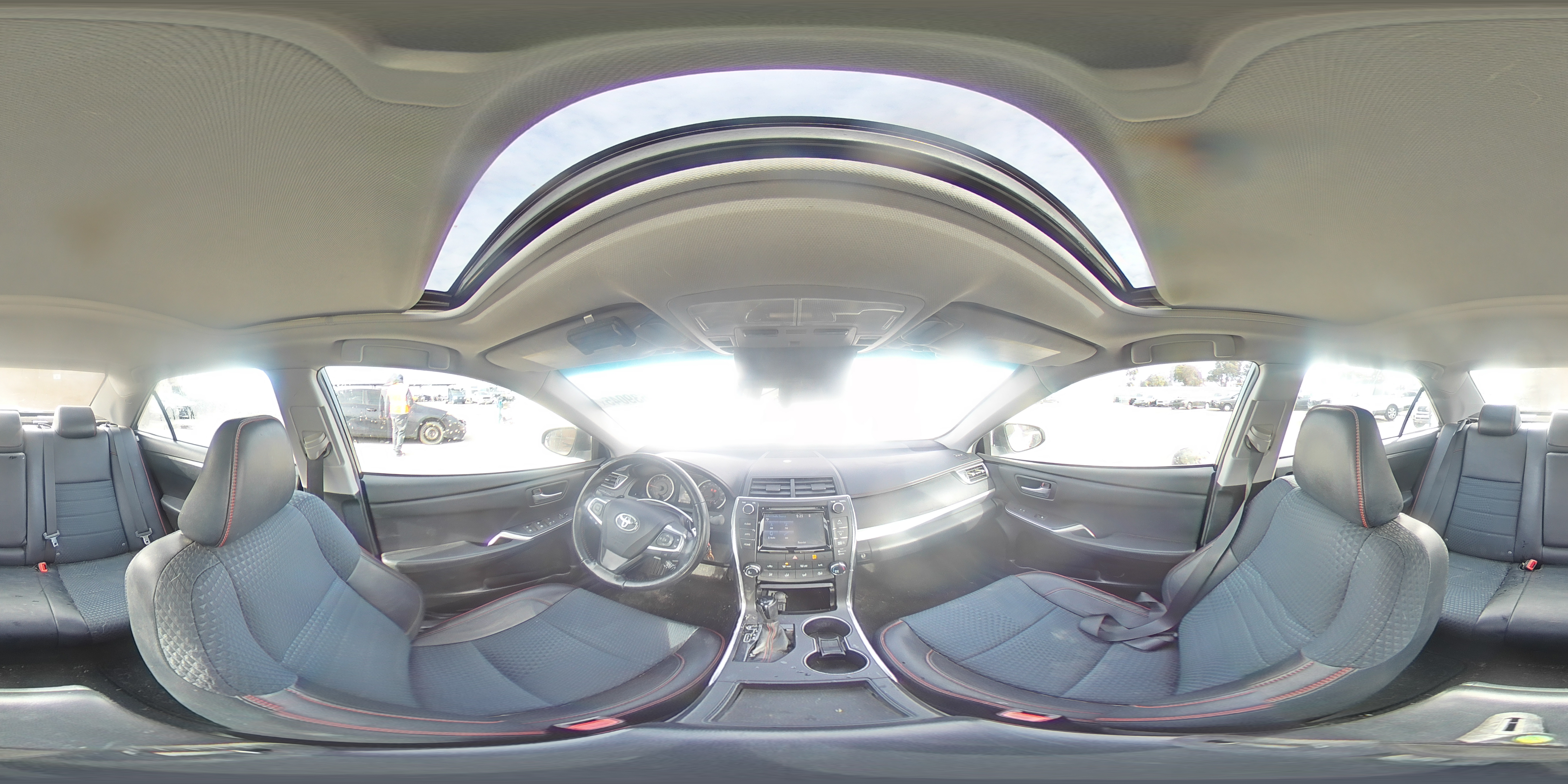 2015 Toyota Camry - Image 12