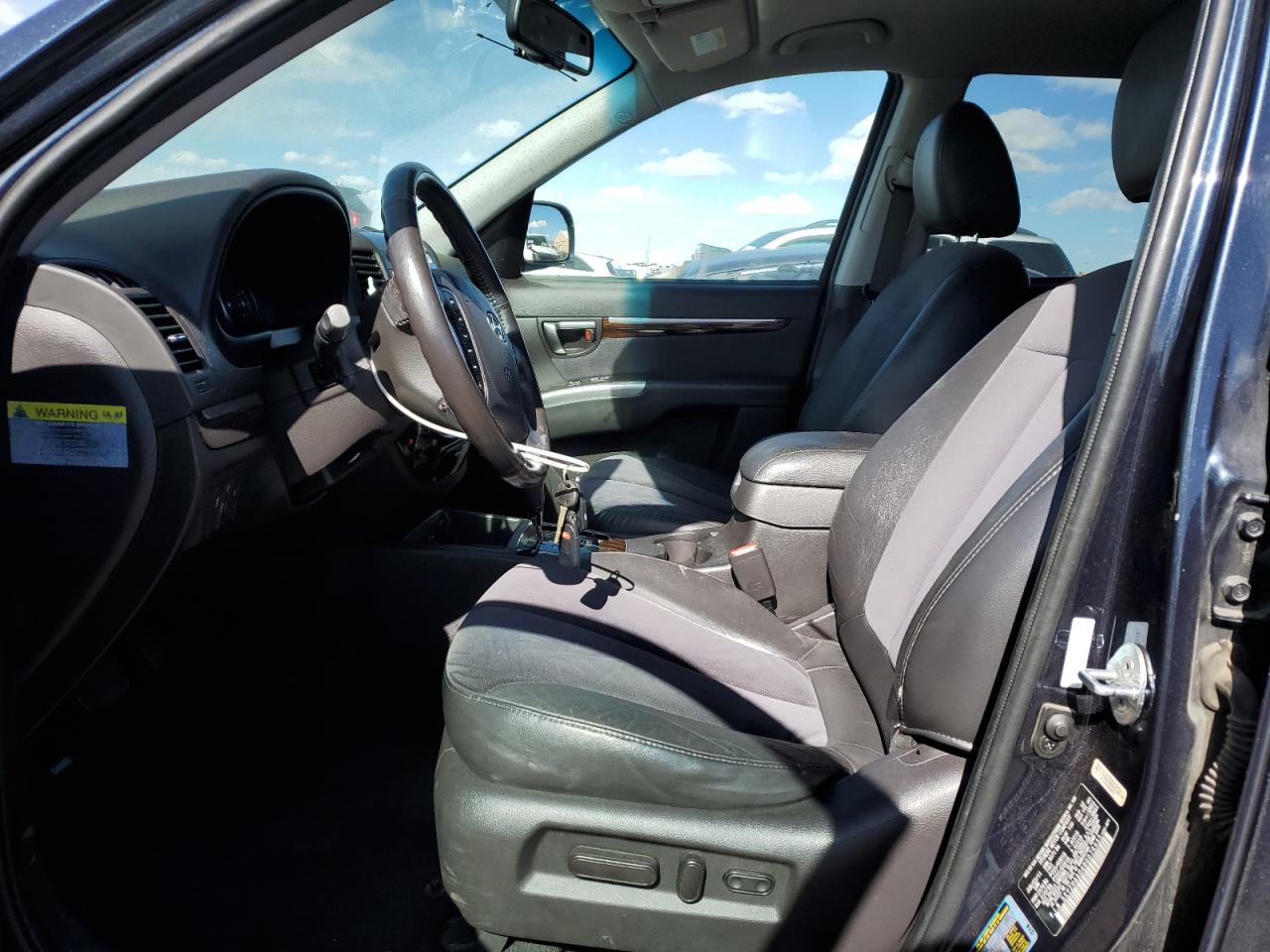 2011 Hyundai Santa Fe - Image 7