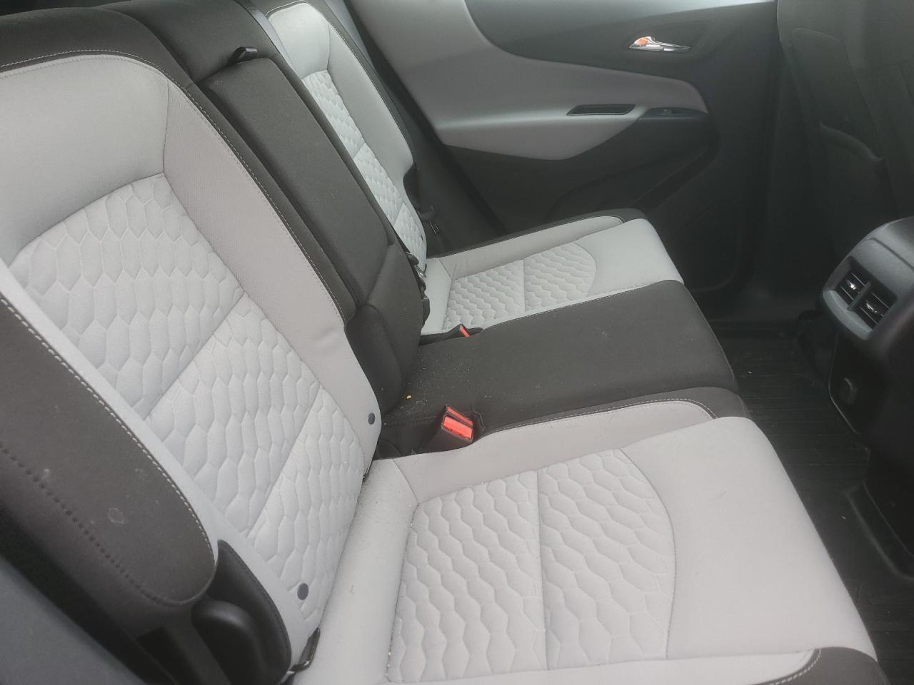 2018 Chevrolet Equinox - Image 11