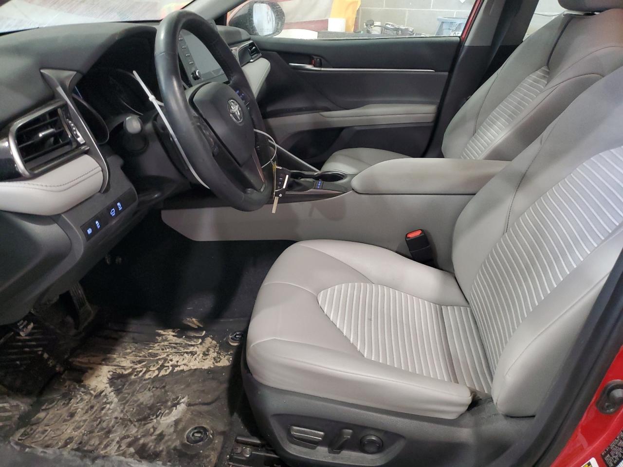 2022 Toyota Camry - Image 7