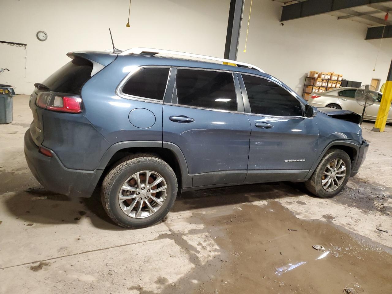 2021 Jeep Grand Cherokee - Image 3