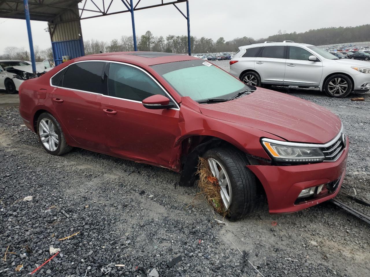 2018 Volkswagen Passat - Image 4