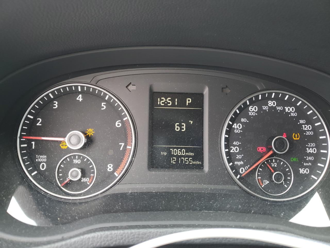 2015 Volkswagen Passat - Image 9