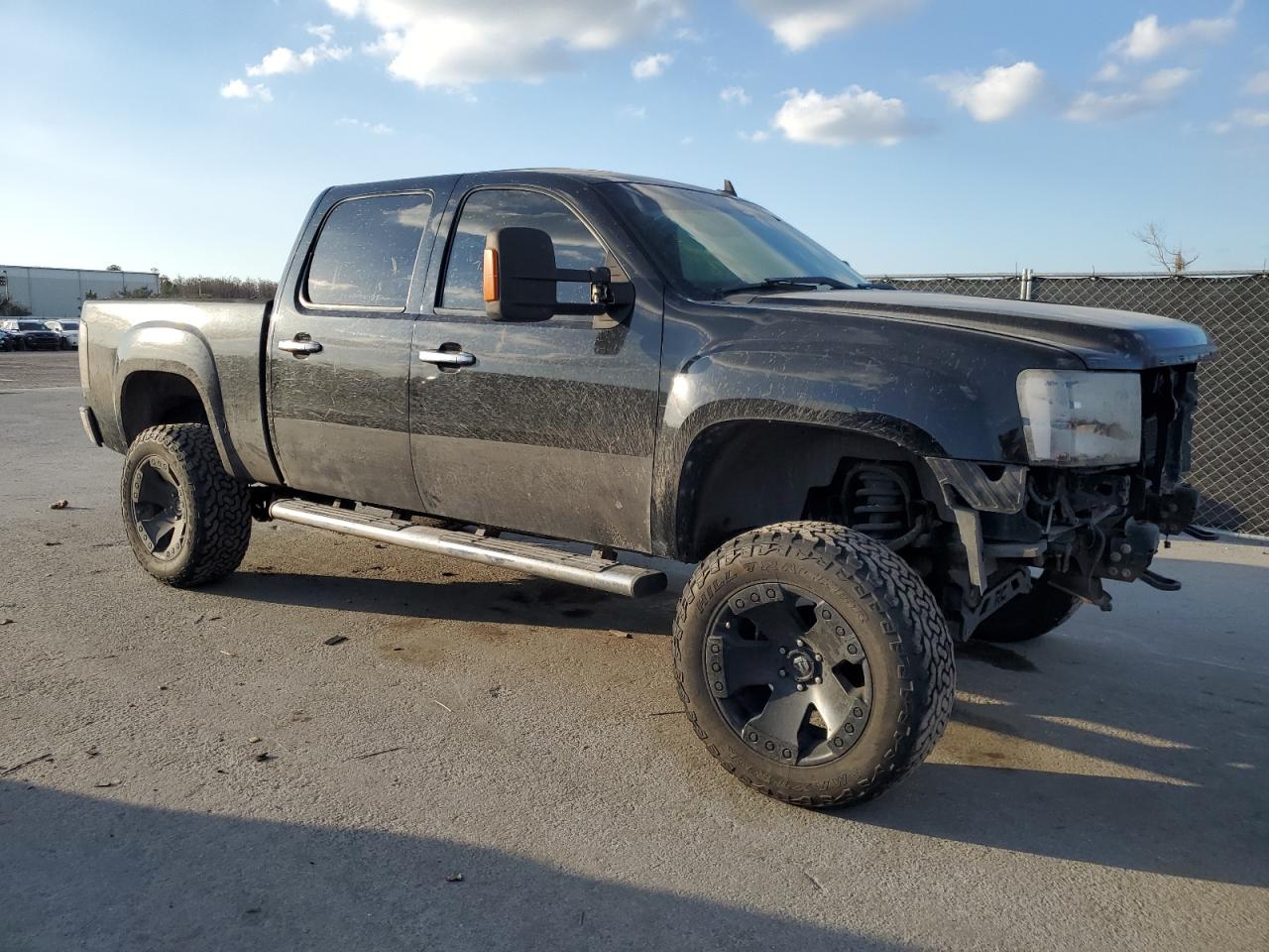 2009 GMC Sierra - Image 4