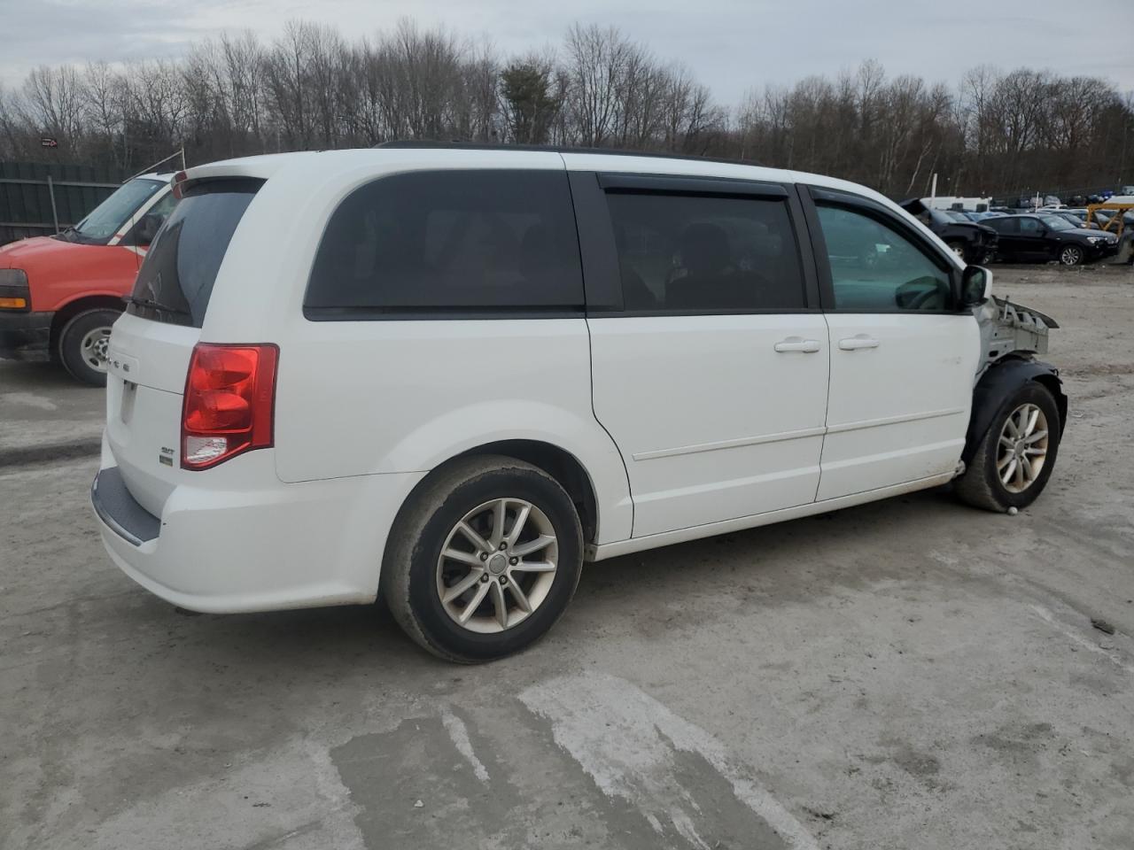 2014 Dodge Caravan - Image 3