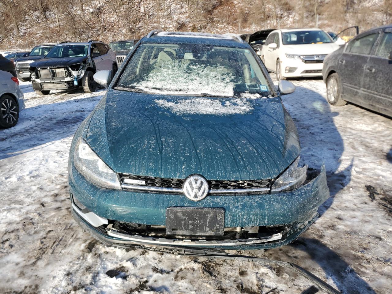 2018 Volkswagen Golf - Image 5