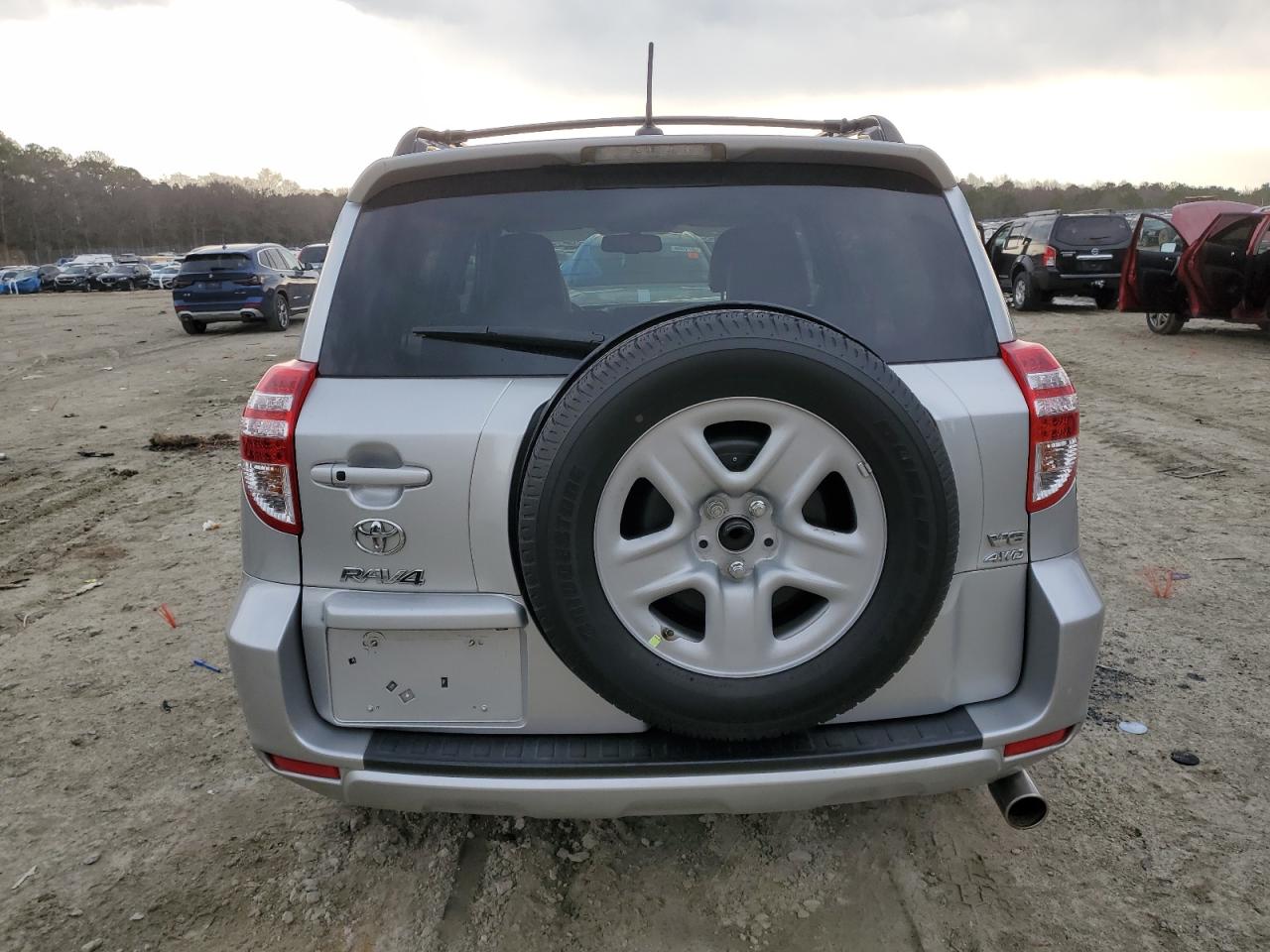 2012 Toyota RAV 4 - Image 6