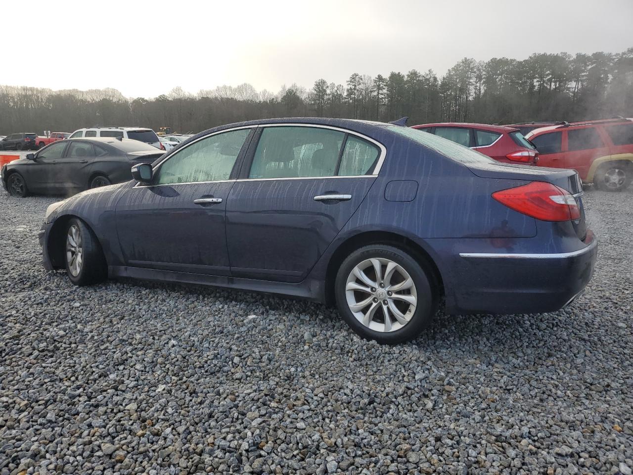 2013 Hyundai Genesis - Image 2