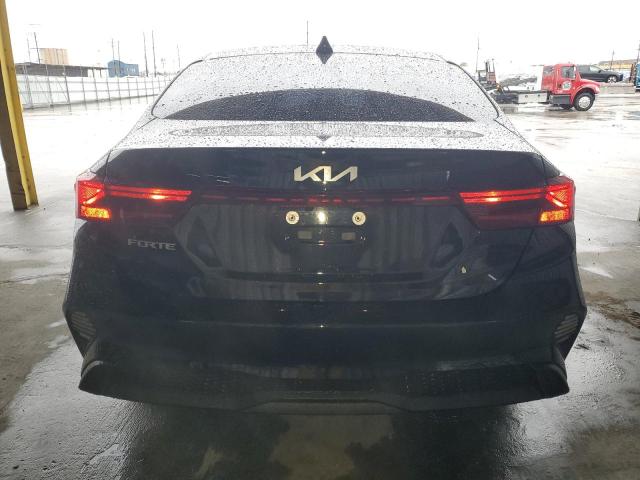  KIA FORTE 2024 Czarny