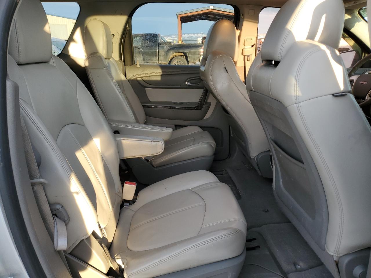 2013 GMC Acadia - Image 11