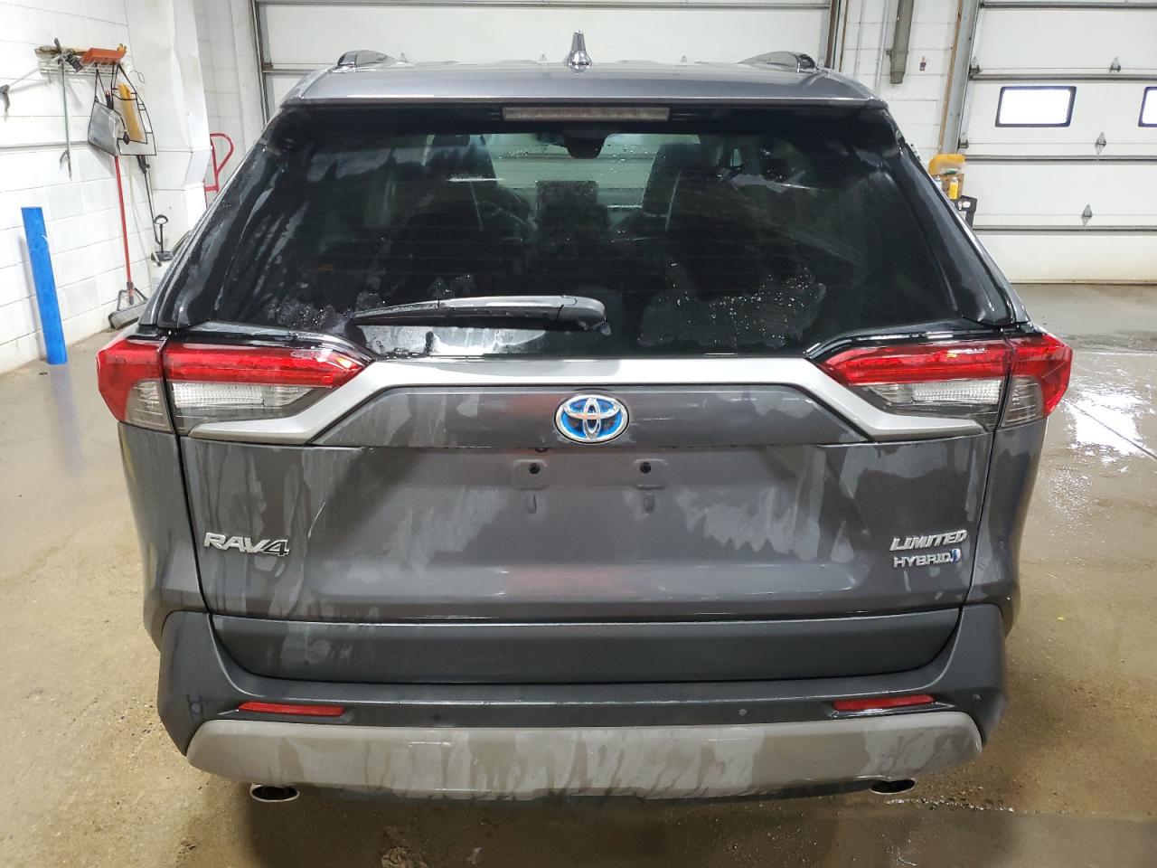 2022 Toyota RAV 4 - Image 6